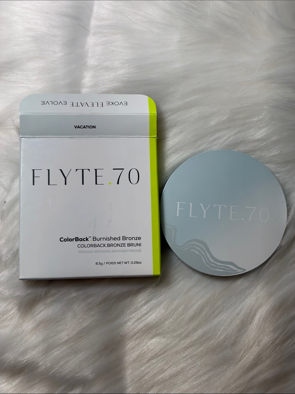 FLYTE 70 ColorBack Burnished Bronze Vacation Compact